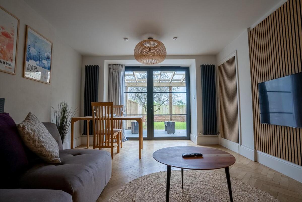 Apartment Scandi Style Garden #1 With Parking Permit Bristol